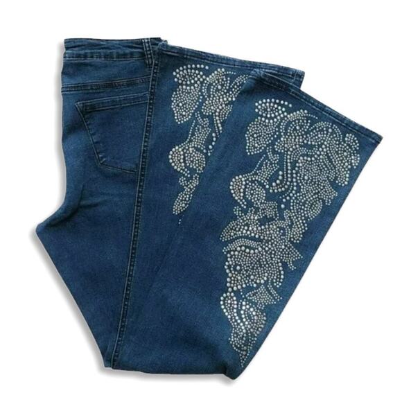 New Catherine Malandrino Women's Studded Flare Leg Denim Jeans - Picture 3 of 7